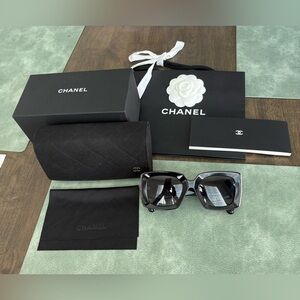 ❌SOLD❌ CHANEL Rectangle Sunglasses